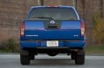 Nissan Frontier Crew Cab 4x4 2012 года